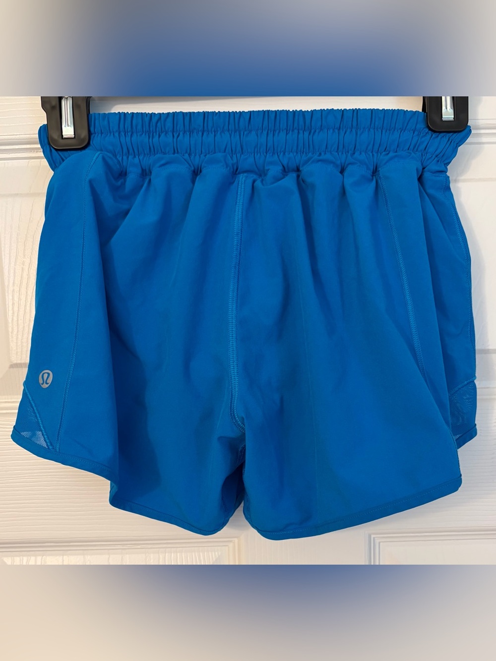 lululemon Hotty Hot Low-Rise Lined Shorts 4”Inseam /poolside blue